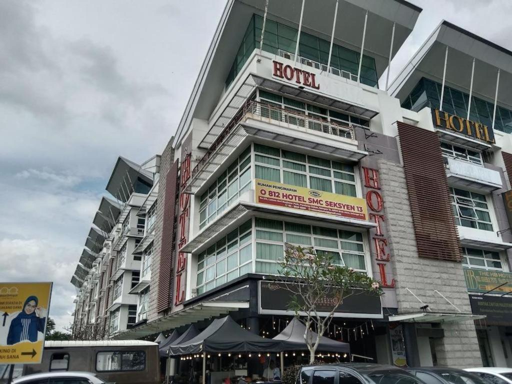 Hotel Meria Shah Alam Exteriör bild