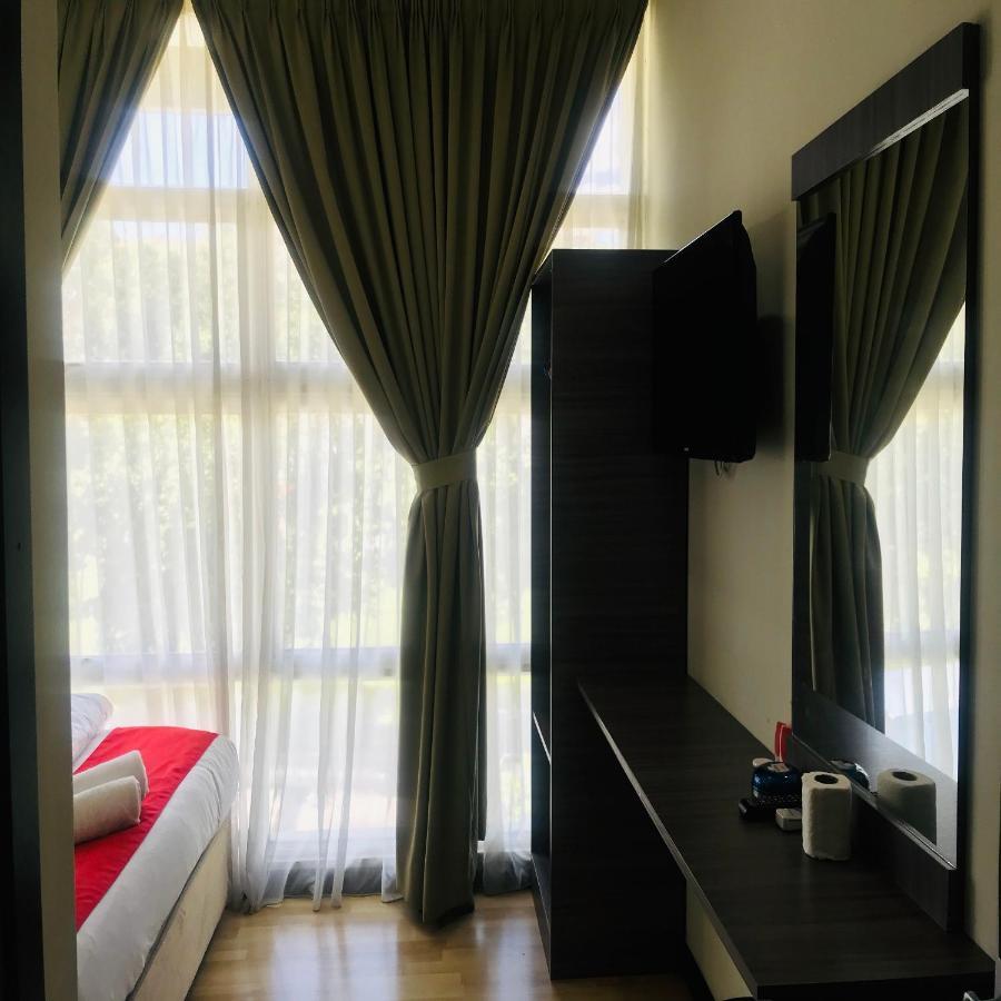 Hotel Meria Shah Alam Exteriör bild