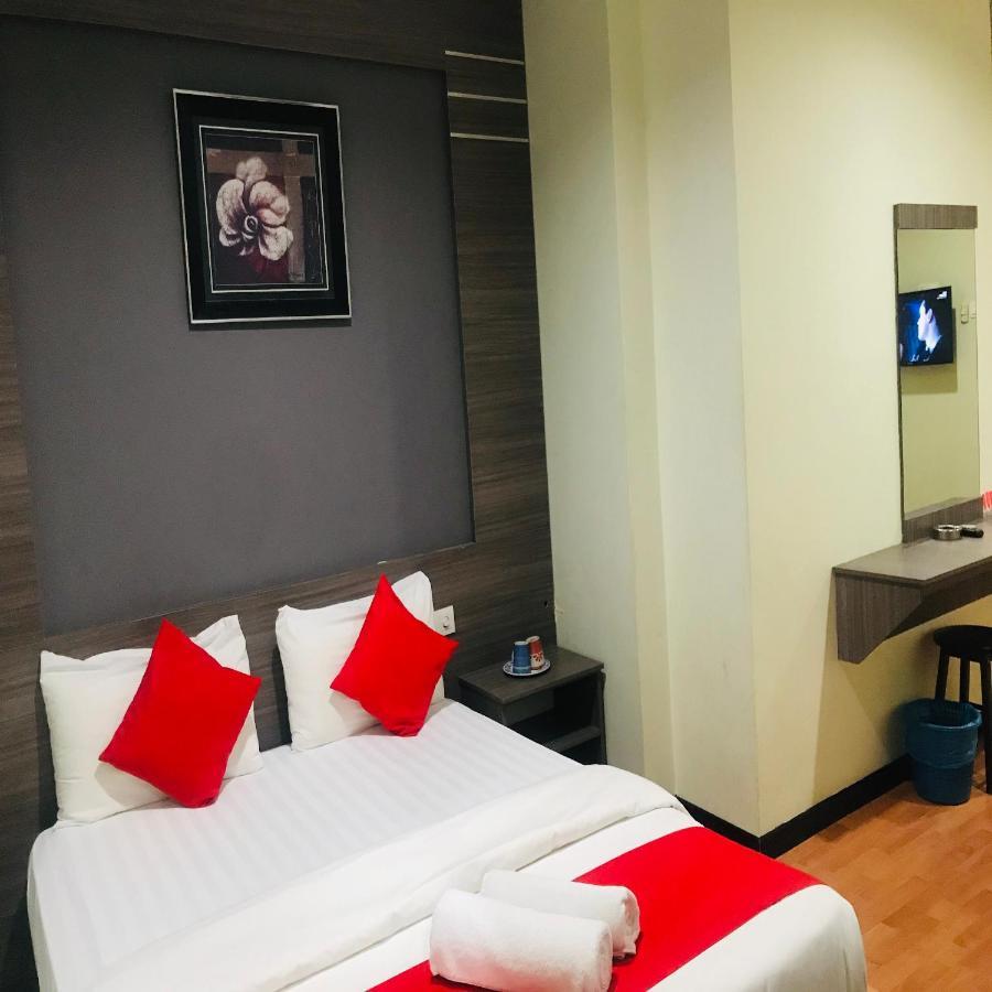 Hotel Meria Shah Alam Exteriör bild
